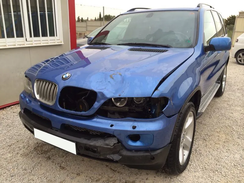 Bmw X5 con golpe en venta